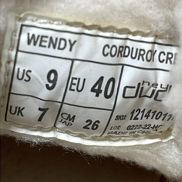 HEY DUDE Women's Wendy Corduroy Cream Loafer Slip On Lightweight Size 9 NEW - Picture 14 of 16